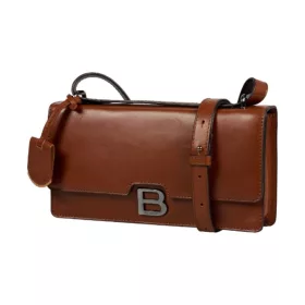   Burkely MODEST MEGHAN konyakbarna női bőr válltáska 24 x 12 cm