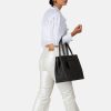 Burkely Casual Cayla fekete női bőr laptoptartós válltáska 13,3"