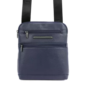   Pierre Cardin IZA364 3744 sötétkék férfi oldaltáska, válltáska 21 x 25.5 x 5 cm