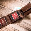 Peterson PTN 304T HUNTER mintás barna férfi valódi bőr pénztárca 12 x 9 x 2.5 cm
