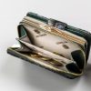 Peterson PTN 425214-MD zöld virág mintás női bőr pénztárca 11 x 15 x 3.5 cm