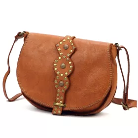 VS 037 konyak női bőr válltáska 25 x 20 x 7 cm