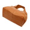 Luka 24-058 konyak női bőr kézitáska, válltáska 33 x 19 x 17 cm