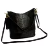 Luka 26-027 CROCO női, fekete krokodil mintás bőr válltáska 26 x 26 x 16 cm