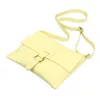 Luka 26-087 halvány sárga női bőr oldaltáska, crossbody 25 x 20 x 4 cm