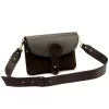 Luka 26-100 D sötétbarna női bőr oldaltáska, crossbody 24.5 x 18 x 6 cm