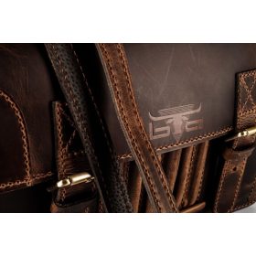   Blázek & Anni sarokdíszes pull-up férfi bőr aktatáska 38,5 x 25,5 cm