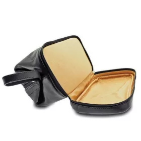 Giudi fenék rekeszes, olasz férfi fekete bőr neszeszer, kozmetikai táska