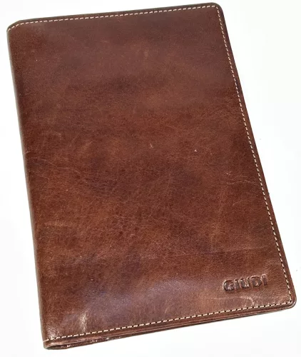 Giudi barna bőr útlevél tartó, irattartó 17 x 11,5 cm