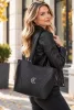 Karen Sawi 1752 fekete MK női válltáska 35 x 27 x 11 cm